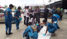 Bị vợ bắt quả tang chụp ảnh với bồ nhí, chồng nhảy lầu tự tử