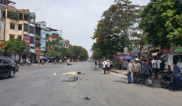 Cụ ông bị container cuốn vào gầm chạy 300m mới phát hiện