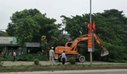 Xe cẩu gây họa, hơn 16.000 hộ dân mất điện giữa nắng nóng gay gắt