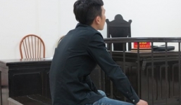 Bị chém lìa tai vì sàm sỡ vòng một vợ người khác