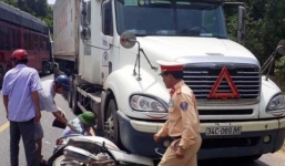 Đi mua đồ giỗ bà, học sinh lớp 8 bị xe container cán tử vong