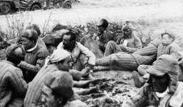 Bất ngờ: Trừ Thủ tướng Chu Ân Lai, nhiều tướng lĩnh TQ phản đối xuất binh cứu Triều Tiên