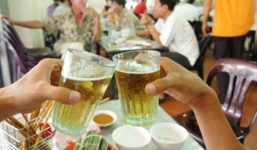 Nam thanh niên đột tử bên bàn nhậu nghi do nắng nóng