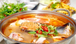 Ăn cá chình om măng, 6 người nhập viện cấp cứu