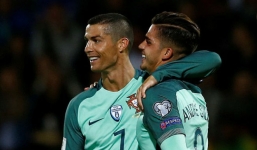 Sau Champions League, Ronaldo lại “thành thần” ở VL World Cup