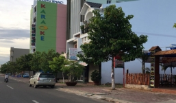 Nam thanh niên bị truy sát đâm tử vong vì trêu gái trước quán bar