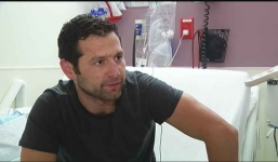 Người đàn ông xui xẻo nhất thế giới, ngồi trong nhà cũng bị sét đánh