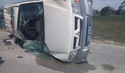 Giám đốc công ty vệ sĩ lái Fortuner hất tung xe CSGT bị tạm giữ