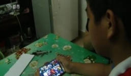 Cậu bé 'nướng' sạch 100 triệu tiền tiết kiệm của cha mẹ vào điện tử