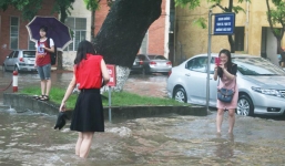 Miền Bắc bước vào đợt mưa lớn kéo dài, Hà Nội đề phòng ngập úng