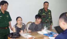 Bắt khẩn cặp vợ chồng mang 2,5kg ma túy từ Trung Quốc về Việt Nam