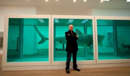 Các tỷ phú trên thế giới, họ sở hữu những món 'đồ chơi' đắt đỏ nhường nào?