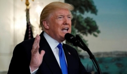 Trump thừa nhận đang bị điều tra vì sa thải giám đốc FBI James Comey