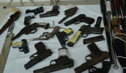 Bắt đối tượng tàng trữ trái phép kho vũ khí quân dụng