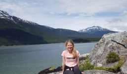 Bị cục máu đông do dùng thuốc tránh thai từ năm 19 tuổi, cô gái này đã may mắn được cứu sống