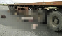 Va chạm xe container, chồng tử vong, 3 mẹ con nguy kịch