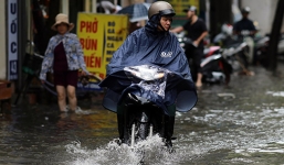 Miền Bắc tiếp tục mưa to đến rất to, đề phòng tố lốc