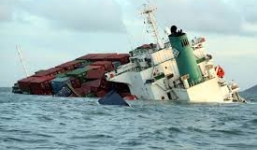 Tàu cá gặp nạn, 13 ngư dân rơi xuống biển ngoài khơi Côn Đảo