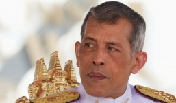 Quốc vương Thái Lan bị bắn bằng súng hơi khi đạp xe ở Đức