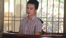 Vợ bỏ về ngoại, chồng dùng dao truy sát tử vong