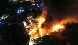 Cháy nổ lớn tại cảng Sài Gòn, nhiều lính cứu hỏa bị thương