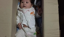 Hà Nội: Bé gái khoảng 5 tháng tuổi bị bỏ rơi trong thùng carton cùng quần áo, bỉm sữa