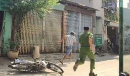 Bắt quả tang giáo viên cướp 70 triệu trước ngân hàng