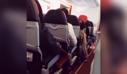 Máy bay AirAsia rung lắc dữ dội, phi công bảo hành khách hãy cầu nguyện