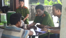 Chồng uống thuốc sâu tự tử bất thành, dùng dao khống chế vợ