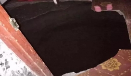 Phòng ngủ đột nhiên sụt lún, chồng đào 15m vẫn không tìm thấy vợ