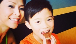 Bản hợp đồng dạy con thu hút hàng nghìn like của bà mẹ là diễn viên nổi tiếng Singapore