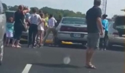 Cái chết thương tâm của bé trai vì bị bỏ trong ô tô