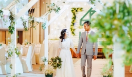 7 năm gặp nhau 14 lần, đôi bạn thân 15 năm xây ngôi nhà “bão dừng sau cánh cửa”