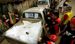 Philippines tìm thấy nhiều thi thể dân thường bị chặt đầu