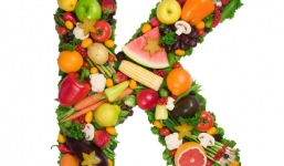 5 nguy cơ sức khỏe mà bạn phải đối mặt nếu thiếu hụt vitamin K