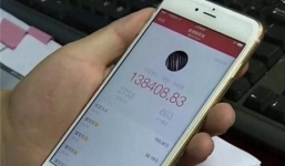 Chuyển hơn 300 triệu đồng cho vợ, chồng không thể ngờ như vậy là tự 'đào mồ' cho cả hai