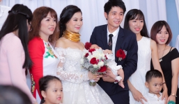 Siêu đám cưới tại bãi đất rộng 5.000m2 ở Hà Nội: 3.000 khách dự tiệc, ca sĩ Quang Lê - Lệ Quyên hát góp vui