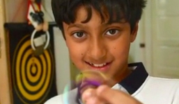 Cả thế giới kinh ngạc trước cậu bé 11 tuổi có IQ vượt trội hơn cả Albert Einstein và Stephen Hawking