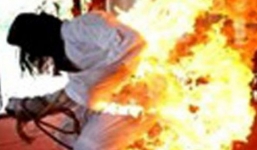 Bắt khẩn cấp 'ngáo đá' tạt xăng thiêu sống người đàn ông