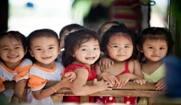 Nghịch lý phụ huynh Việt: Người làm cha mẹ nên đọc và ngẫm!