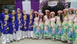 Dàn bê tráp toàn trai xinh gái đẹp người Tây khiến dân mạng xôn xao tại đám cưới Hải Phòng