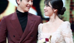 Tiết lộ lời tỏ tình của Song Joong Ki: 'Điều anh muốn không phải là cùng em hẹn hò hay chỉ đơn thuần yêu đương, mà chính là muốn kết hôn với em'