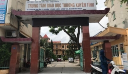 Kỷ luật Phó trưởng phòng trung tâm GDTX quan hệ bất chính với nhân viên