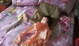 Mua hàng qua mạng, cụ ông khuyết tật nhận được cô búp bê tình dục xì hơi chỉ sau 1 phút