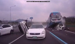 Tài xế gây tai nạn liên hoàn vì lý do đáng phẫn nộ