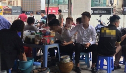 Người dàn dựng clip cô gái rửa chân trong xô đựng nước pha trà lên tiếng giải thích