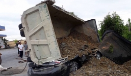 Tin mới vụ tai nạn lật xe hổ vồ đè chết tài xế xe con ở Nam Định