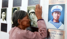 Khánh thành tượng đài tưởng niệm 64 chiến sĩ Gạc Ma