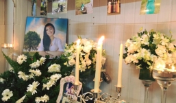 Nữ ca sĩ Văn Ngân Hoàng qua đời ở tuổi 31 vì ung thư dạ dày