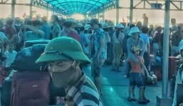 Bão số 2 đổ bộ, hàng nghìn du khách mắc kẹt trên đảo Cô Tô